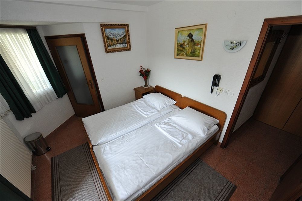 Jagodic Garni Hotel Cerklje na Gorenjskem Εξωτερικό φωτογραφία
