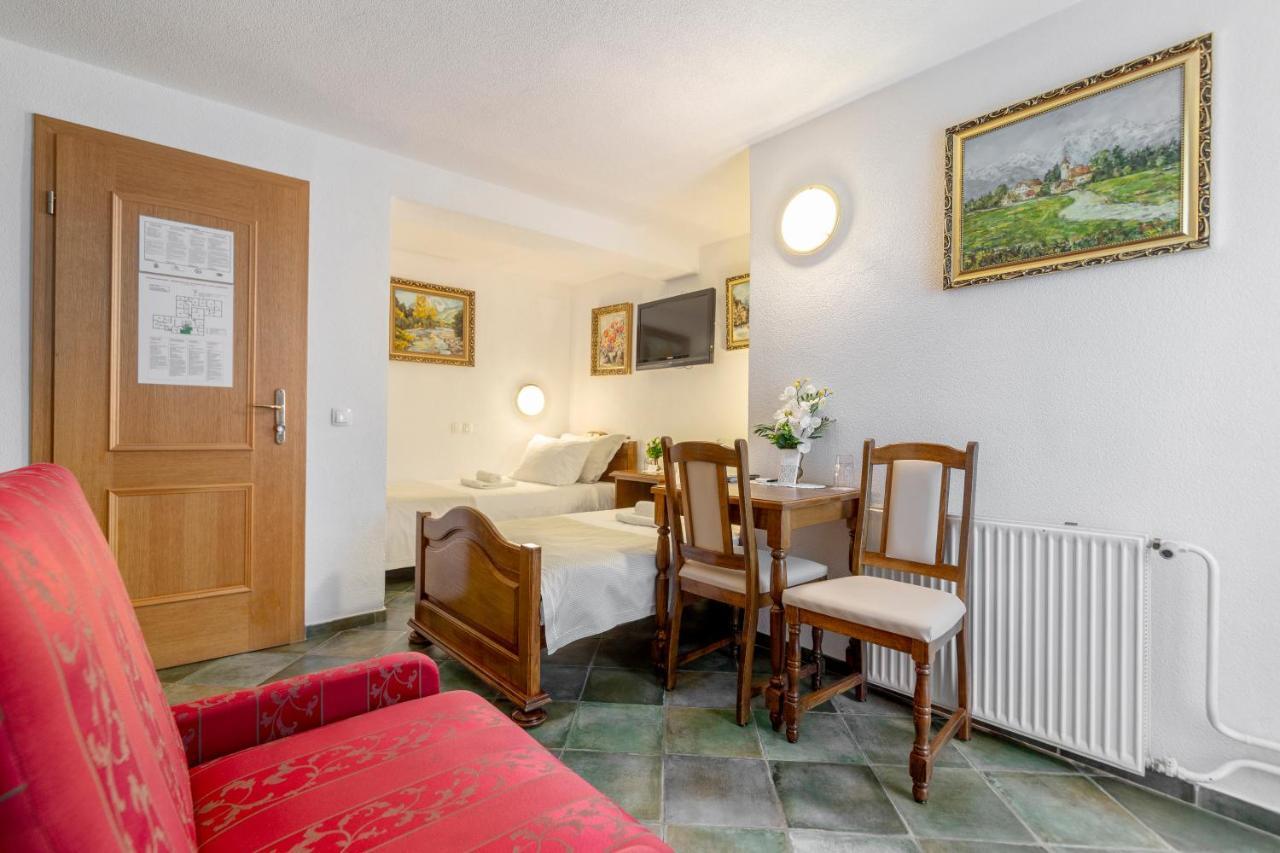 Jagodic Garni Hotel Cerklje na Gorenjskem Εξωτερικό φωτογραφία